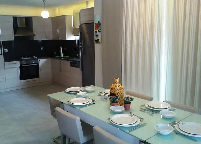 Lighthouse Lydia Villa *