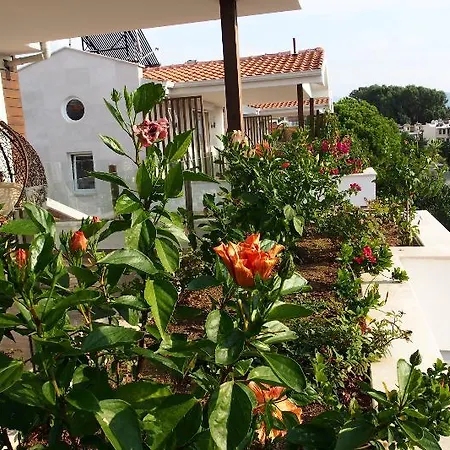 Lighthouse Lydia Villa